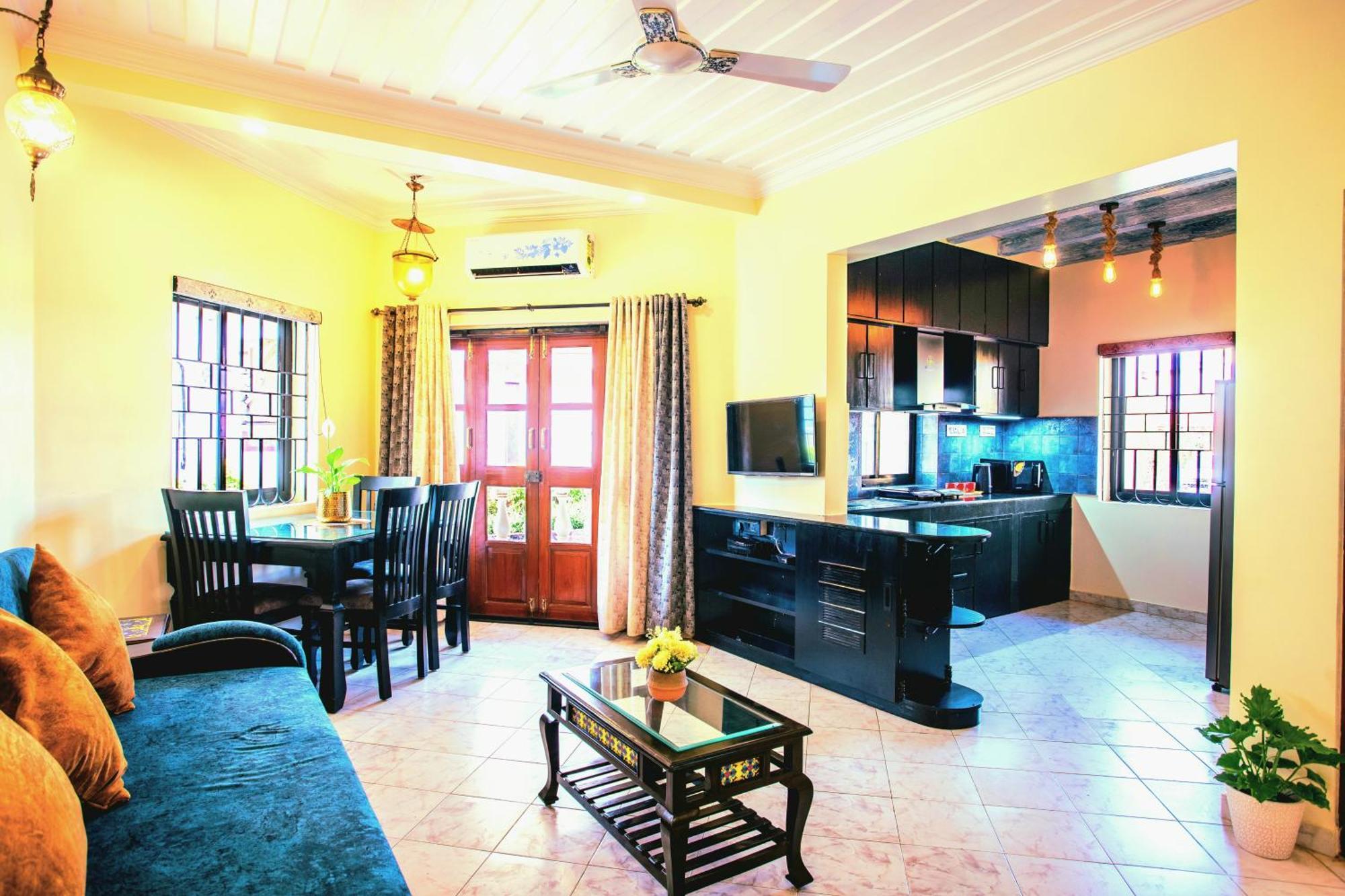 'Golden Sea Pearl' 1 Bhk Beach Apartment ベナウリム エクステリア 写真